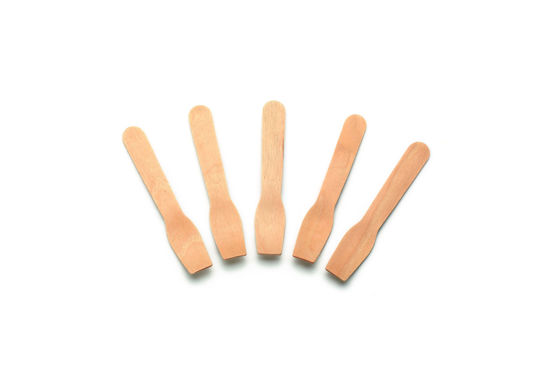Ijslepeltje hout opdienen